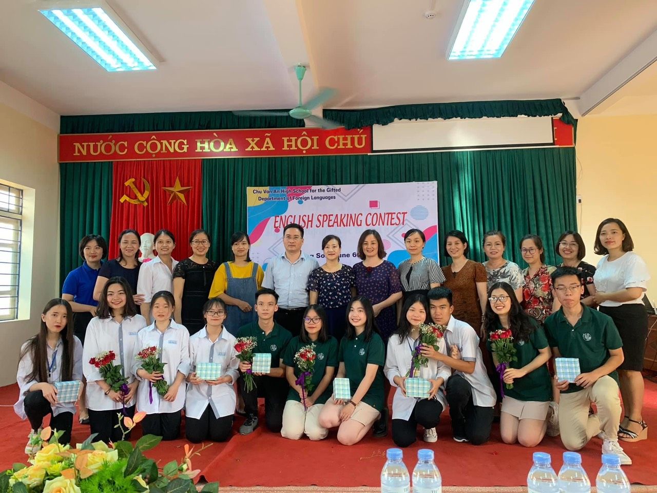 2__Ngoai_khoa_to_Ngoai_ngu_a97d924421