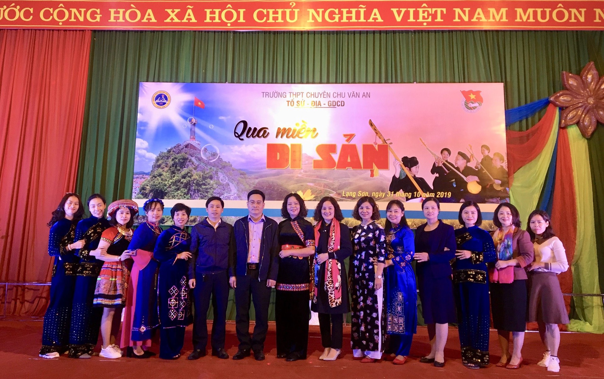 2__Ngoai_khoa_to_Su_-_dia_-_GDCD_d46c10b268