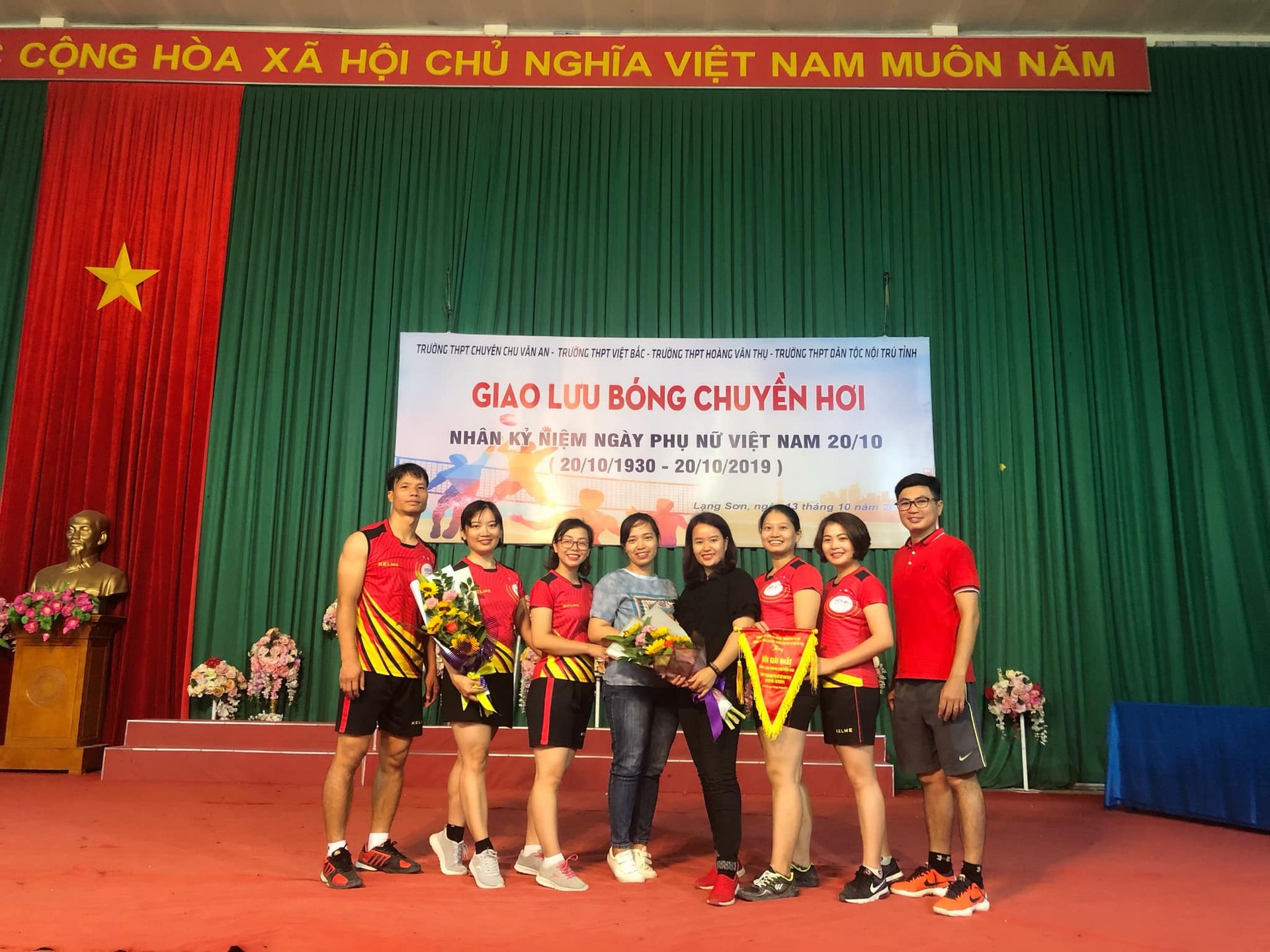 14__Giao_luu_bong_chuyen_3834a74175