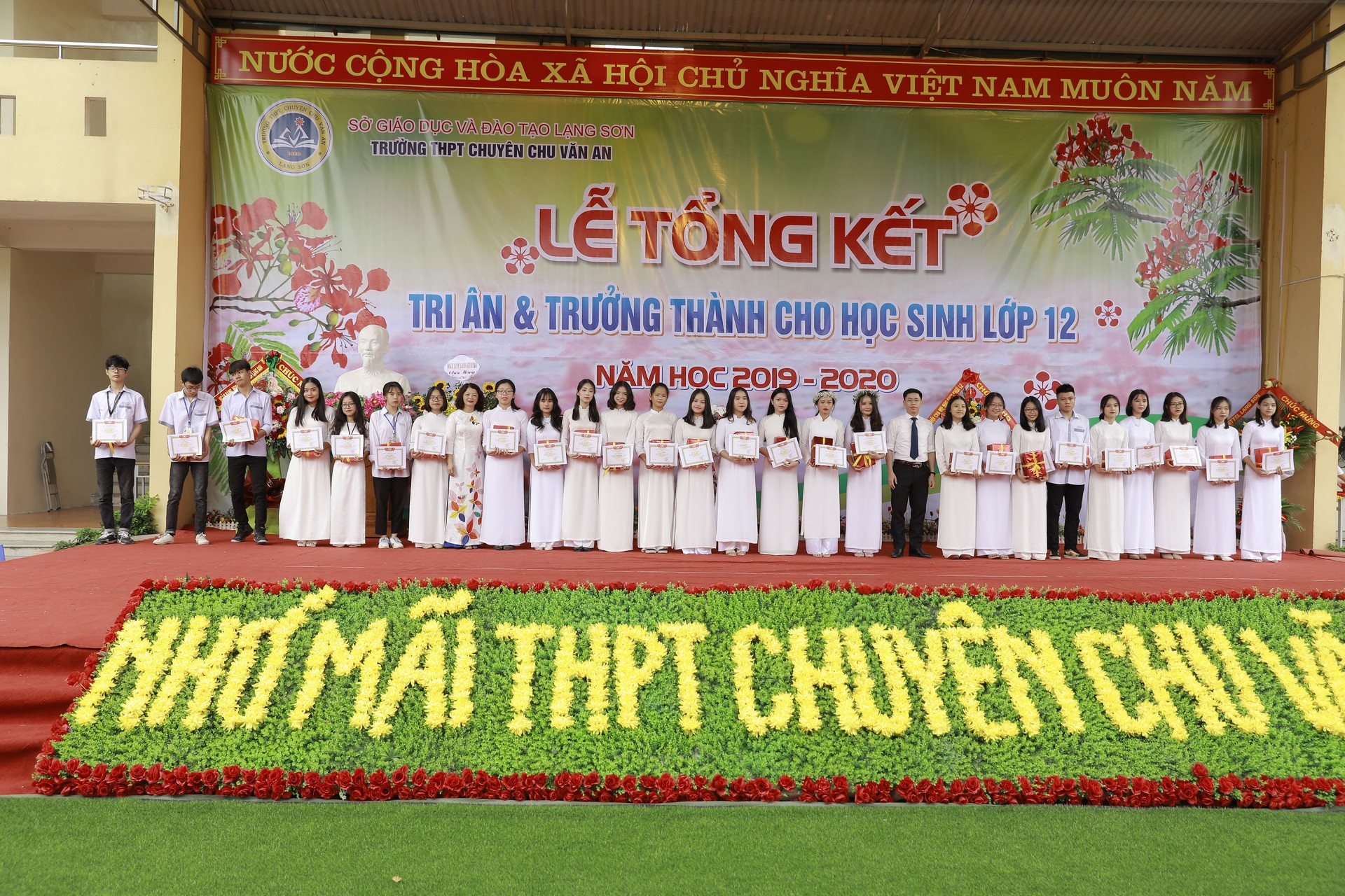 18__Trao_thuong_HS__tong_ket_nam_hoc_19-20_9d130ce3a1