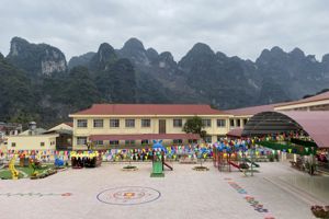 Đoàn đánh giá ngoài trường Mầm non xã Yên Thịnh, huyện Hữu Lũng