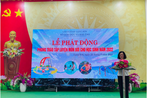 TỔ CHỨC LỄ PHÁT ĐỘNG PHONG TRÀO HỌC SINH TẬP LUYỆN MÔN BƠI NĂM 2022