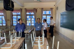 KIỂM TRA CÔNG TÁC CHUẨN BỊ TỔ CHỨC THI   TỐT NGHIỆP THPT TRÊN ĐỊA BÀN HUYỆN HỮU LŨNG, CHI LĂNG