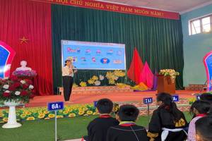 CÔ GIÁO TRẺ TÂM HUYẾT, SÁNG TẠO VÌ HỌC SINH DÂN TỘC