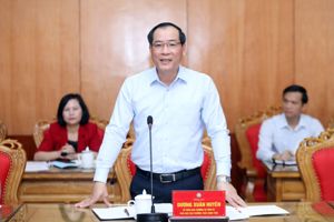 LÀM VIỆC VỚI ĐOÀN KIỂM TRA CÔNG TÁC PHÁP CHẾ   CỦA BỘ GIÁO DỤC VÀ ĐÀO TẠO