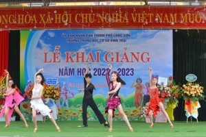 XÂY DỰNG TRƯỜNG HỌC HẠNH PHÚC BẰNG TRÁI TIM YÊU THƯƠNG